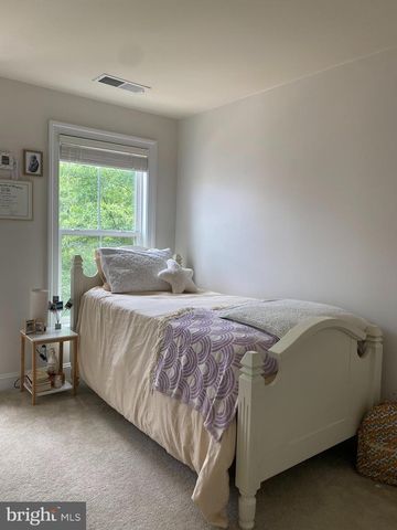 9532 CANONBURY SQ, Fairfax, VA 22031