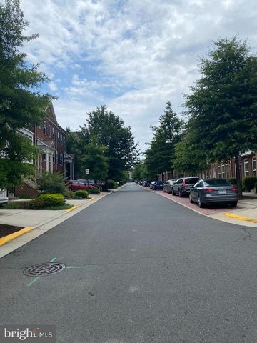 9532 CANONBURY SQ, Fairfax, VA 22031