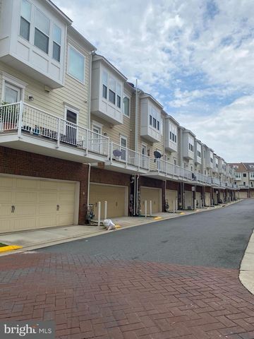9532 CANONBURY SQ, Fairfax, VA 22031