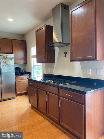 9532 CANONBURY SQ, Fairfax, VA 22031