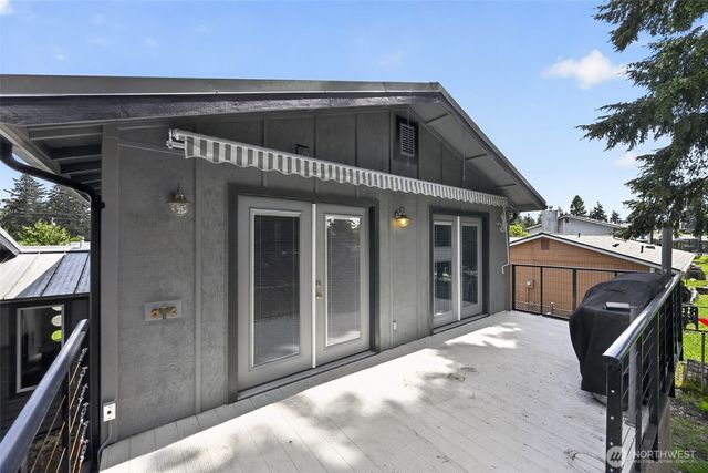 16818 21st Avenue Ct E, Spanaway, WA 98387