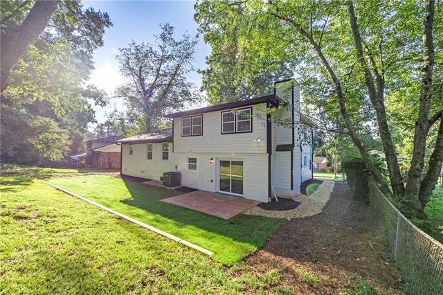 3892 Northstrand Drive, Decatur, GA 30035