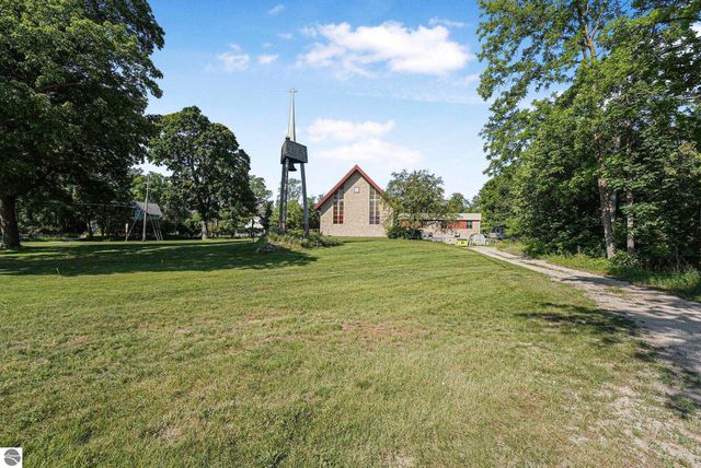 1200 Ramsdell Road, Traverse City, MI 49684