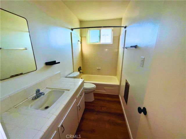 11118 Newville Ave. C, Downey, CA 90241