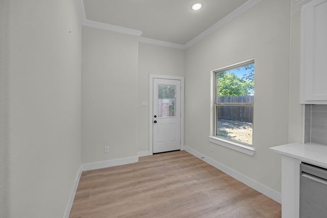 5511 Black Pine Circle, Granbury, TX 76048