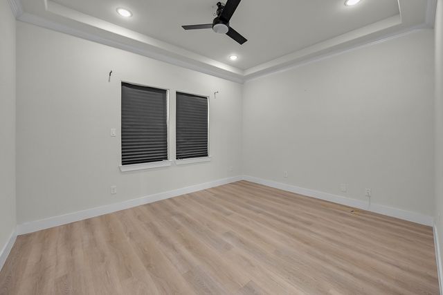 5511 Black Pine Circle, Granbury, TX 76048