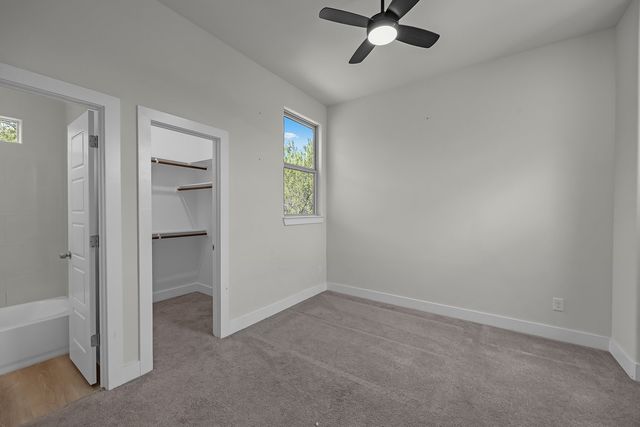 5511 Black Pine Circle, Granbury, TX 76048