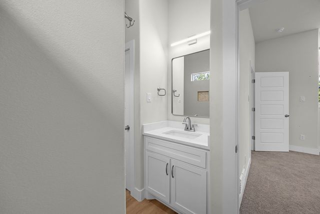 5511 Black Pine Circle, Granbury, TX 76048