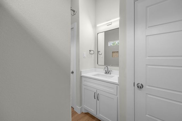 5511 Black Pine Circle, Granbury, TX 76048