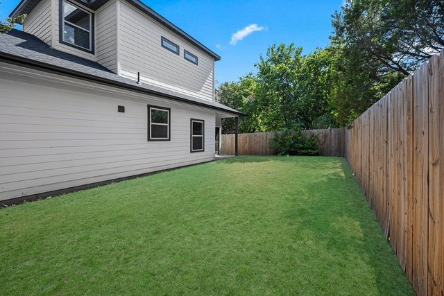 5511 Black Pine Circle, Granbury, TX 76048