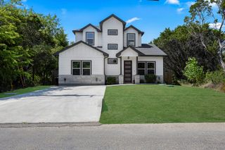 5511 Black Pine Circle, Granbury, TX 76048