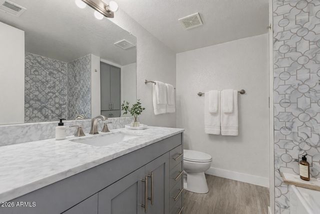 240 S OLD LITCHFIELD Road 122, Litchfield Park, AZ 85340