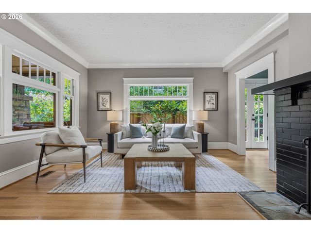2537 Ne 18TH Ave, Portland, OR 97212