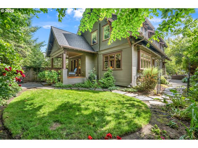 2537 Ne 18TH Ave, Portland, OR 97212