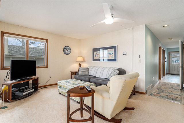 566 Lake Drive A, Coldwater, MI 49036