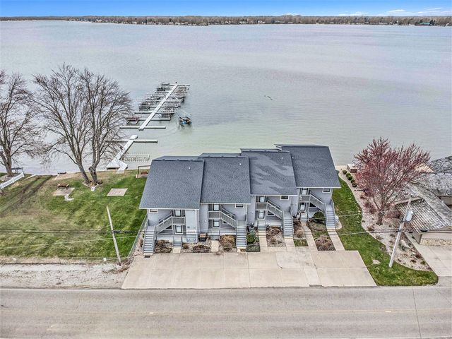 566 Lake Drive A, Coldwater, MI 49036