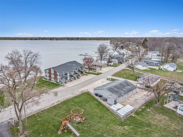 566 Lake Drive A, Coldwater, MI 49036