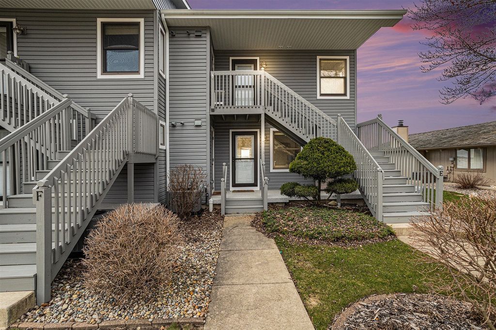 566 Lake Drive A, Coldwater, MI 49036