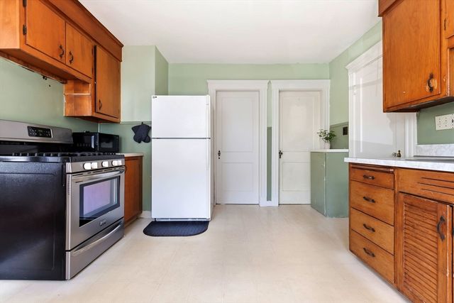 13 Kirkland Rd, Peabody, MA 01960