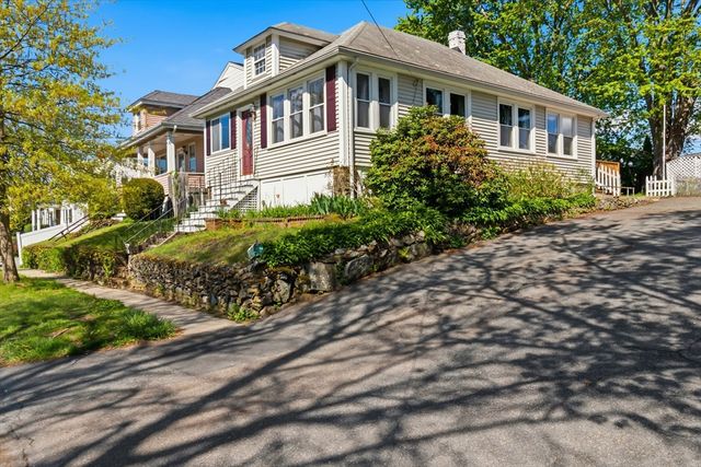 13 Kirkland Rd, Peabody, MA 01960