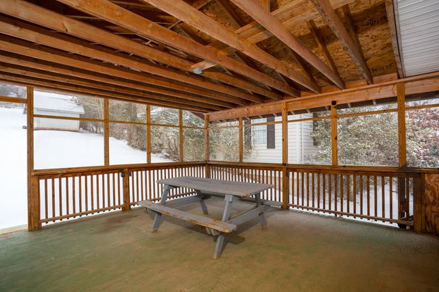 1400 28th Street, Huntington, WV 25705