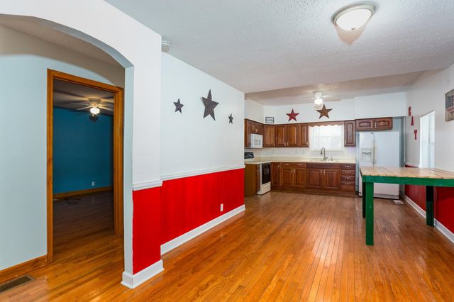 1400 28th Street, Huntington, WV 25705