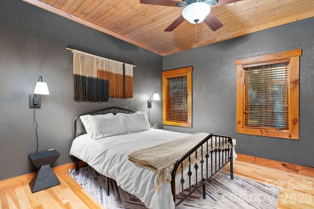 39 Great Aspen Way, Black Mountain, NC 28711