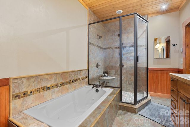 39 Great Aspen Way, Black Mountain, NC 28711