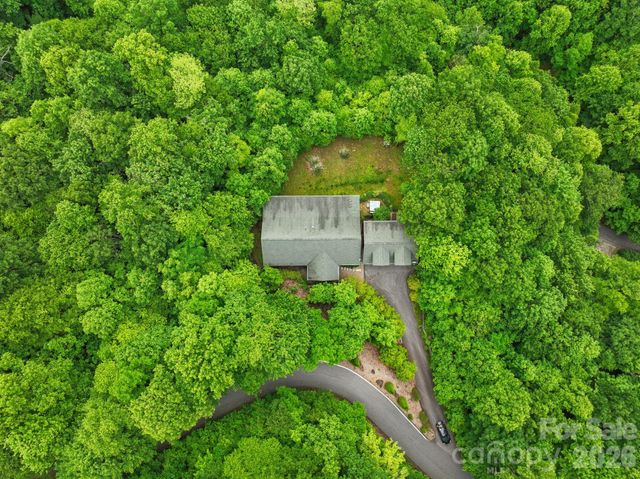 39 Great Aspen Way, Black Mountain, NC 28711