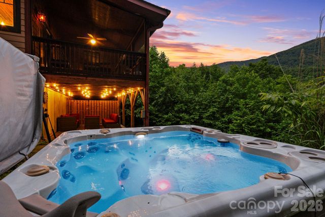 39 Great Aspen Way, Black Mountain, NC 28711