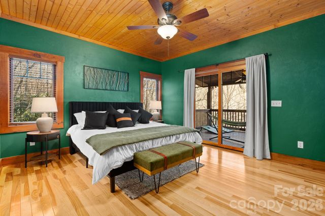 39 Great Aspen Way, Black Mountain, NC 28711