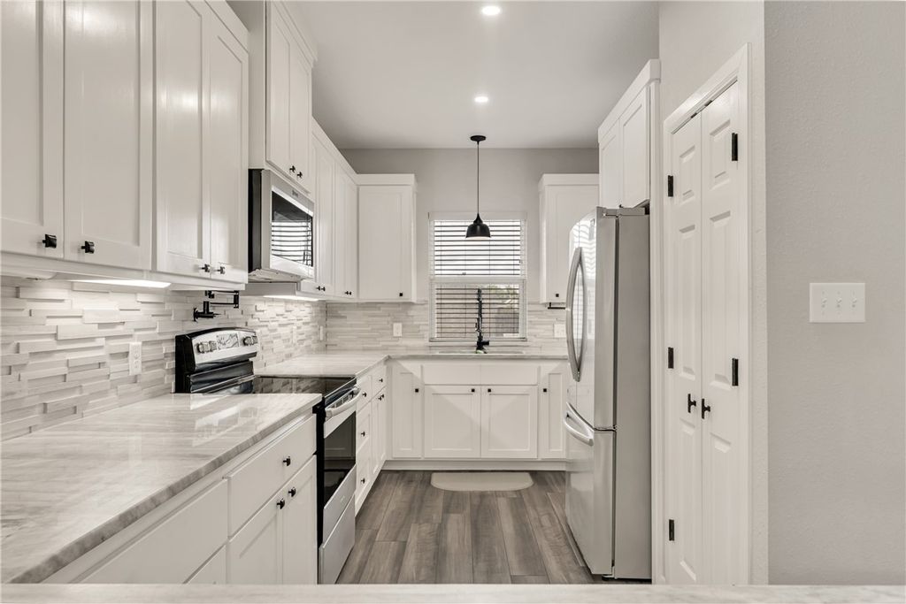 3098 Peterson Way, Bryan, TX 77802 — photo 5