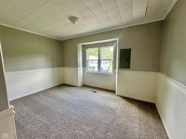 8110 S Edwards Avenue, Daleville, IN 47334