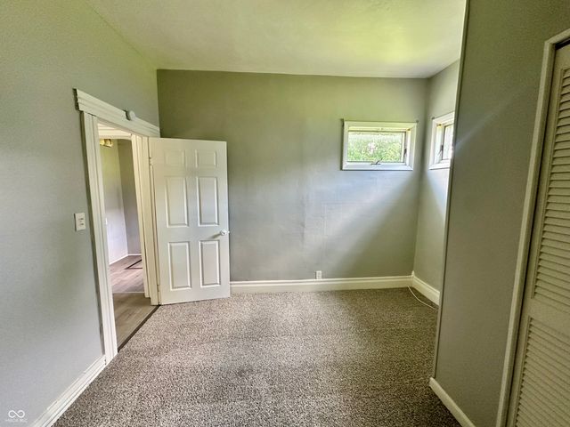 8110 S Edwards Avenue, Daleville, IN 47334