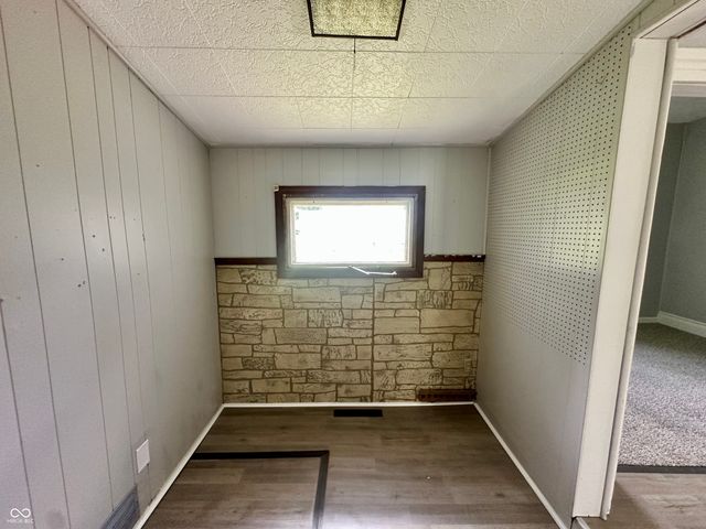 8110 S Edwards Avenue, Daleville, IN 47334