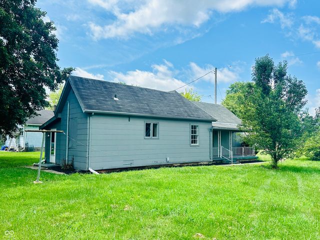 8110 S Edwards Avenue, Daleville, IN 47334