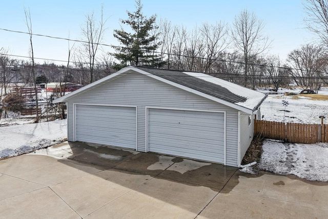 159 Main Street, Montello, WI 53949