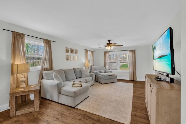 520 Hickory Ln, Sparta, TN 38583