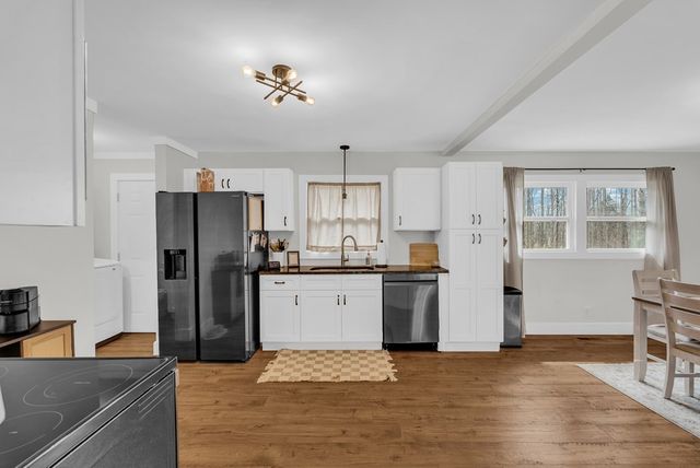 520 Hickory Ln, Sparta, TN 38583