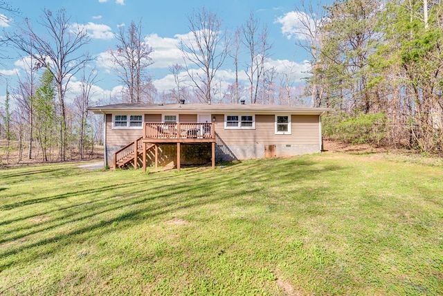 520 Hickory Ln, Sparta, TN 38583