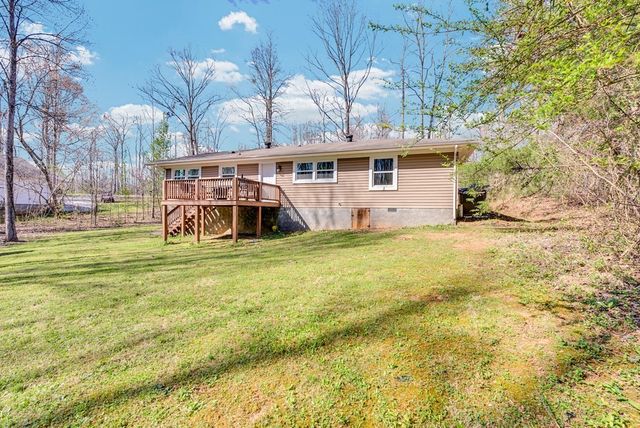 520 Hickory Ln, Sparta, TN 38583