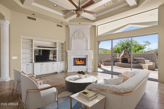 10686 E MARK Lane, Scottsdale, AZ 85262