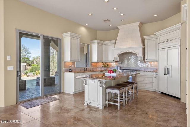 10686 E MARK Lane, Scottsdale, AZ 85262