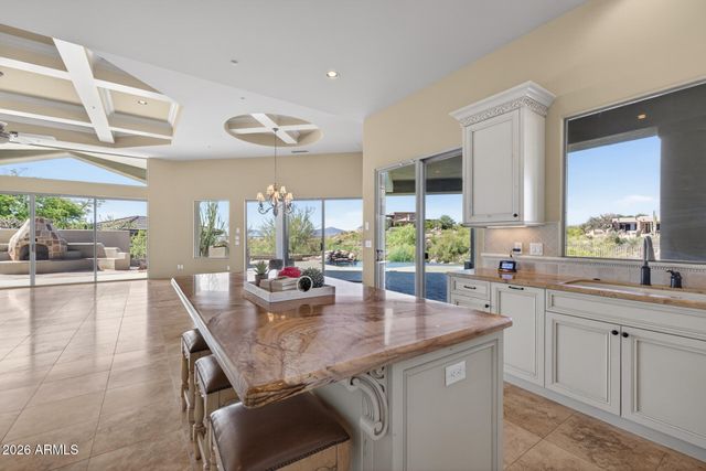 10686 E MARK Lane, Scottsdale, AZ 85262