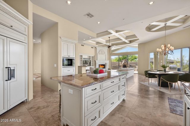 10686 E MARK Lane, Scottsdale, AZ 85262