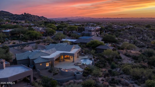 10686 E MARK Lane, Scottsdale, AZ 85262