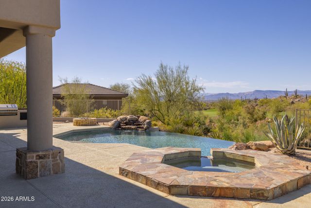 10686 E MARK Lane, Scottsdale, AZ 85262