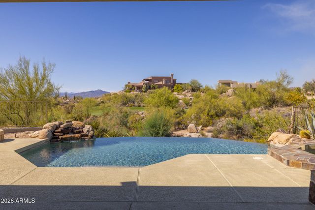 10686 E MARK Lane, Scottsdale, AZ 85262