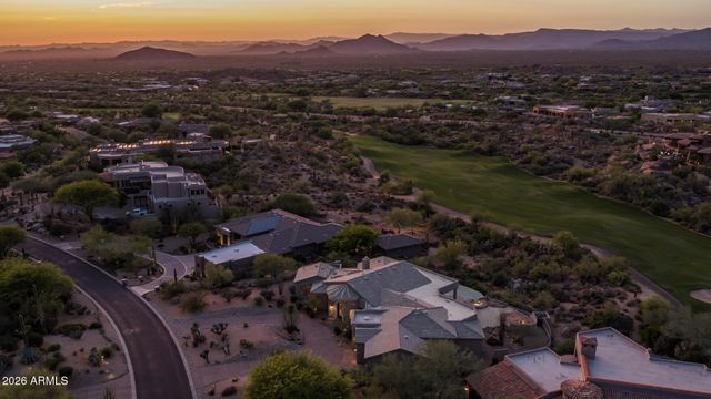 10686 E MARK Lane, Scottsdale, AZ 85262