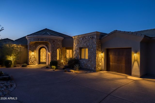 10686 E MARK Lane, Scottsdale, AZ 85262